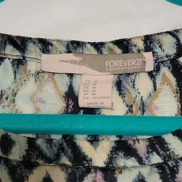 Multi color sleeveless blouse - Picture 4 of 4